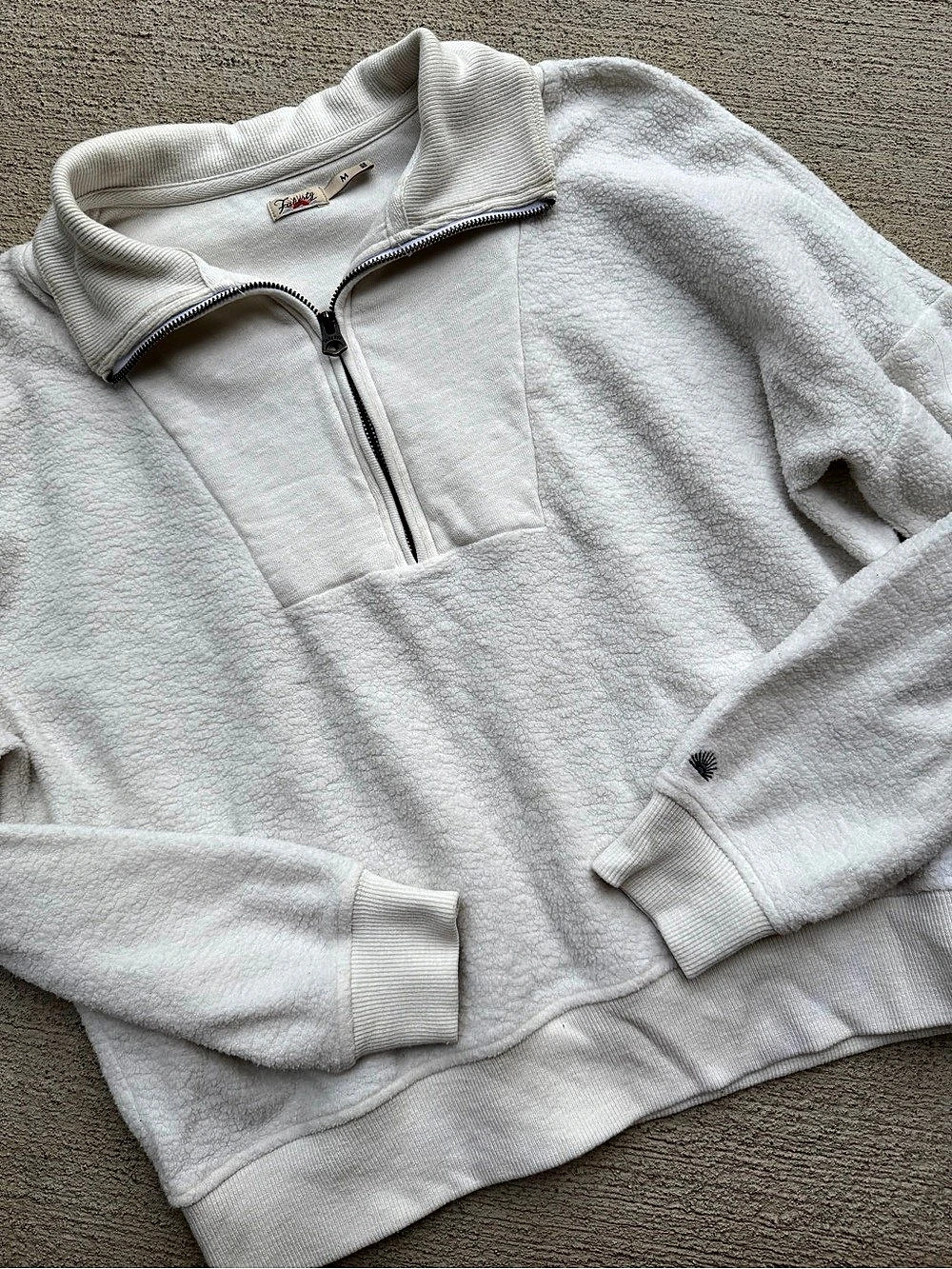 Faherty Brand women's quarter-zip fleece pullover in a cream/off-white color med